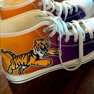 LSU  (no brand )  male 7.5 female 10